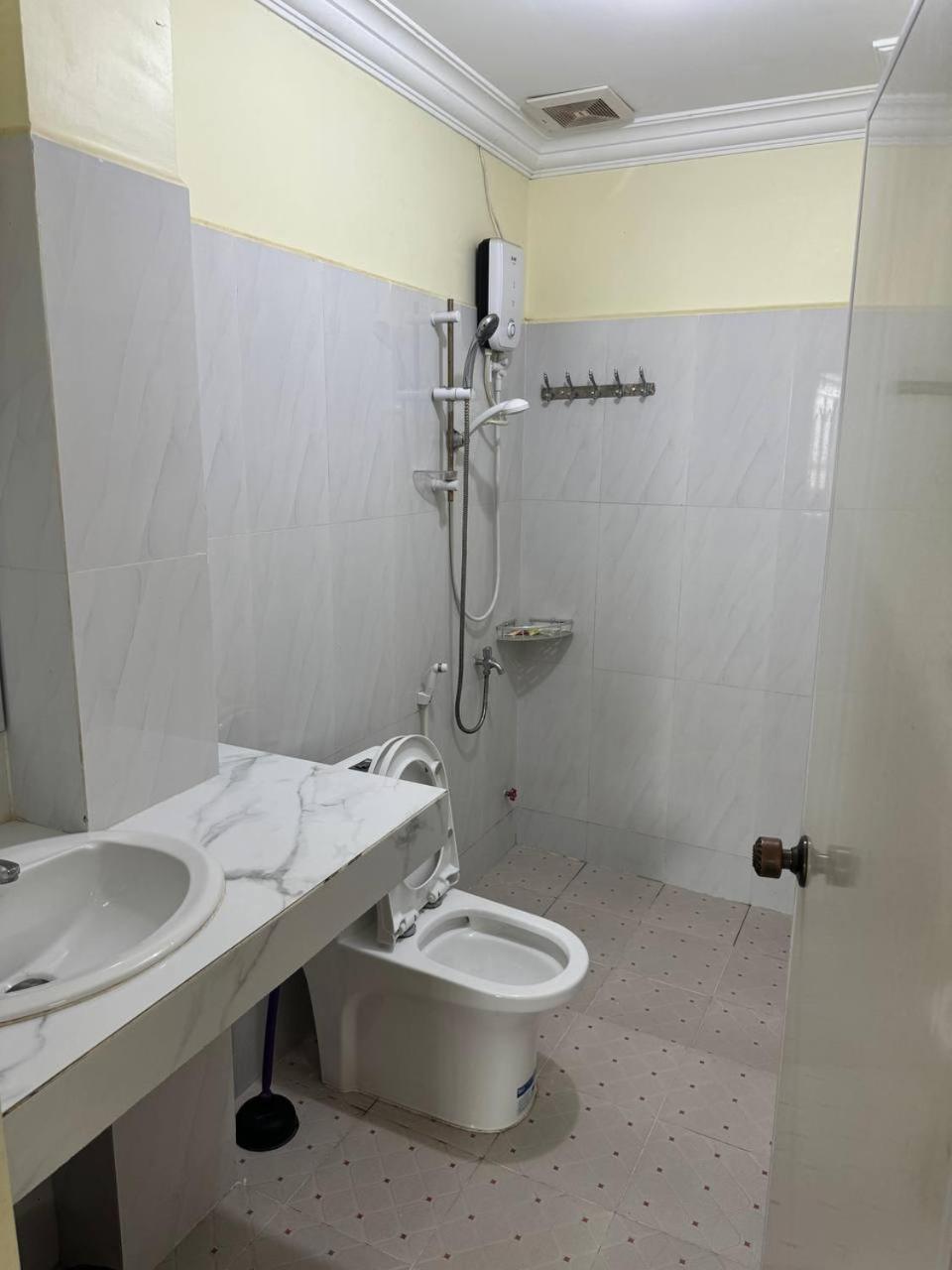 Appartamento Ananta Lavender Phnom Penh Esterno foto